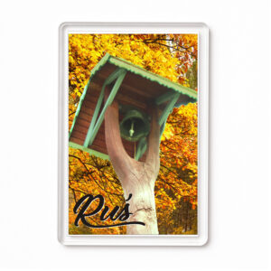 Magnes akrylowy Ruś - warmiński dzwon wśród liści